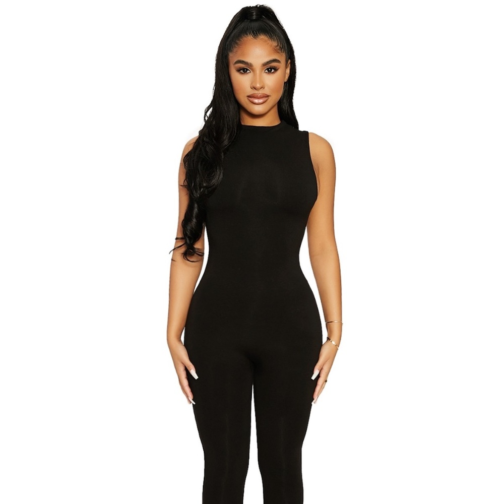 The Naked Wardrobe THE NW SLEEVELESS BLACK JUMPSUIT: Size Small :N